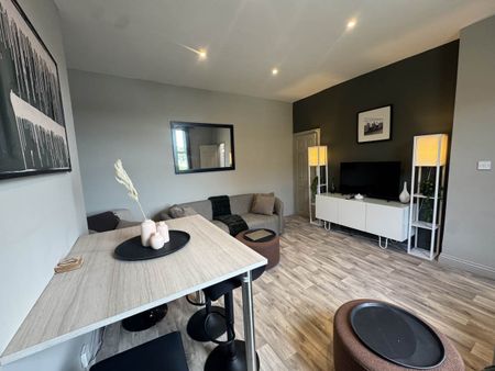 Haddon Avenue (Room 1), Burley, Leeds - Photo 2