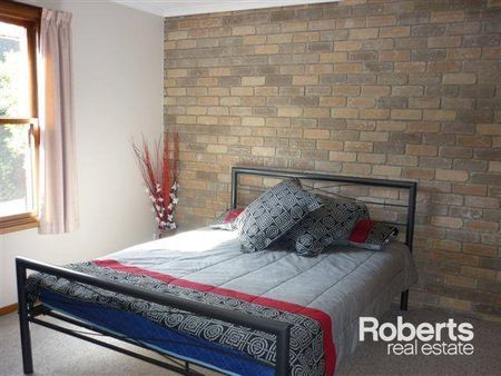 Neat Townhouse in Popular Location! - Photo 3