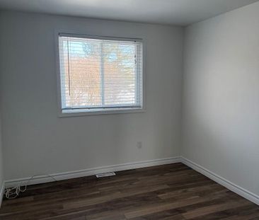 For Lease - 66 Vincent Crescent, London South, Ontario - Photo 4