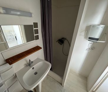 Location Appartement 1 pièce 16m² - Photo 4