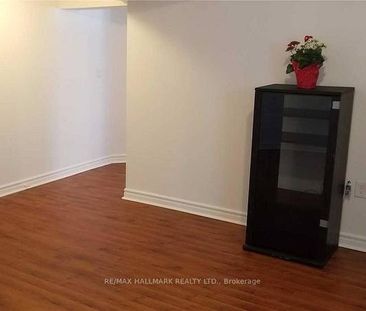 2 Bedroom Basement Apartment - Photo 2