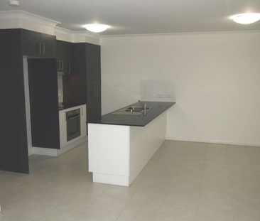 2/46 Bangalow St, Morayfield QLD 4506 - House For Rent | Domain - Photo 5