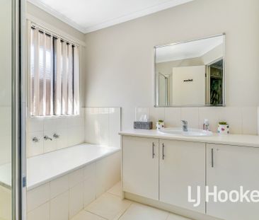 Edenbrook Home! - Photo 6