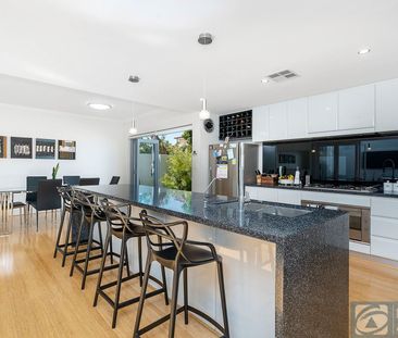 Stunning Executive Townhouse In The Heart of Mount Lawley - Photo 5