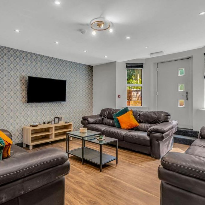 1 bedroom in a house share to rent - Photo 1