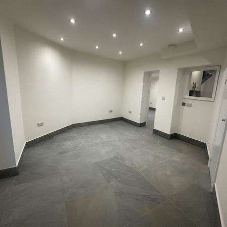 Station Bridge, Harrogate - Photo 3