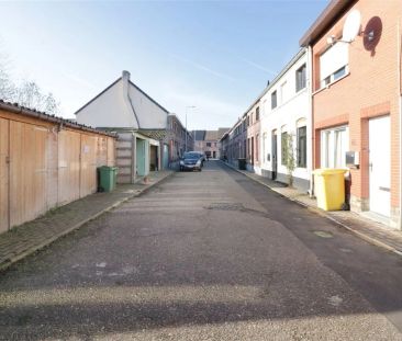 Gunstig gelegen woning met 3 slpk., tuin en garage te Zichem - Photo 1