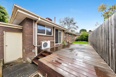 Charming Unit in the heart of Ferntree Gully - Photo 5