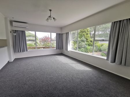 Lovely Flat in the Sought After Bays Area - Photo 4