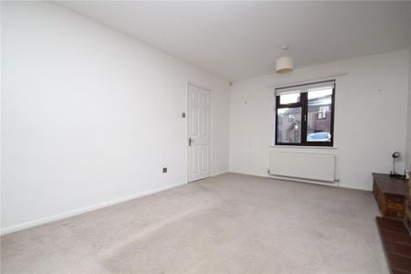 3 bedroom detached house to rent - Photo 4