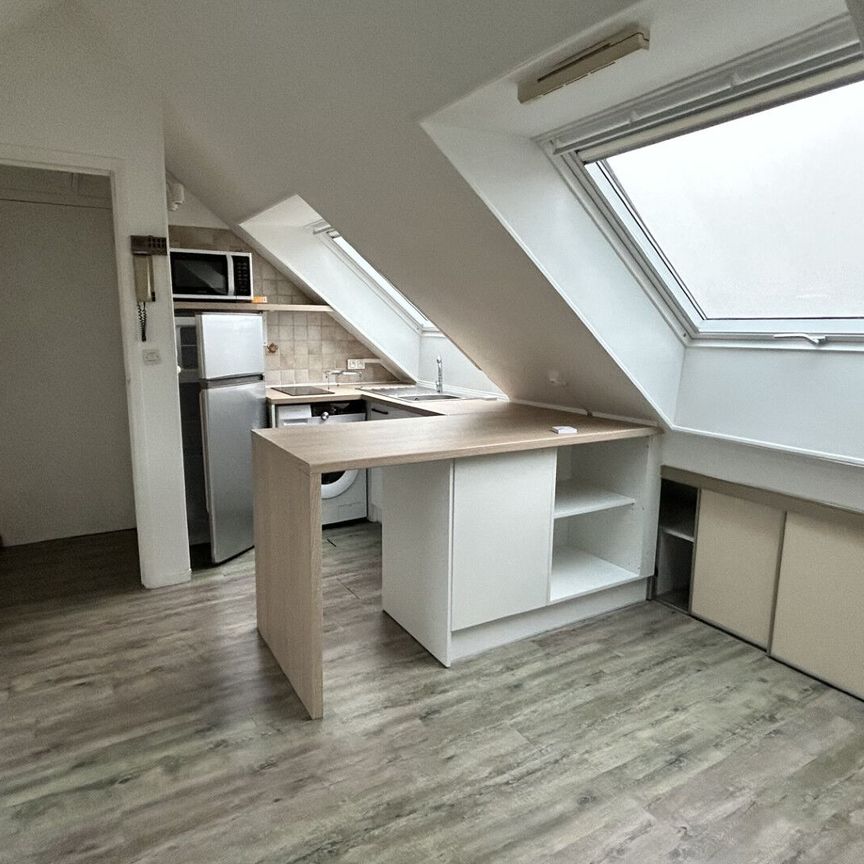 Location Appartement 2 pièces 18m² - Photo 1