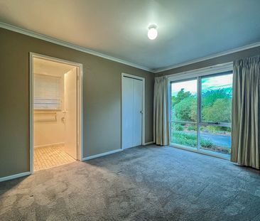 1/4 Phillip Court, Greensborough VIC 3088 - Photo 1