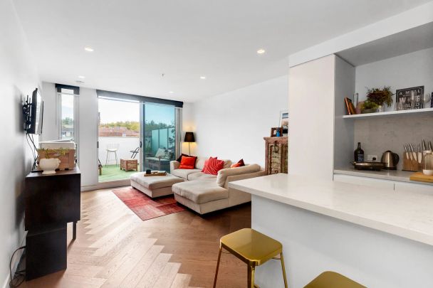 Bespoke Luxury Apartment with Study/Second Bedroom – In the Heart of South Yarra - Photo 1