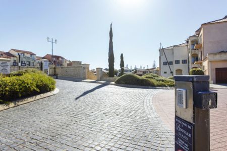 Furnished Coastal Luxury Villa with Private Mooring - Photo 3