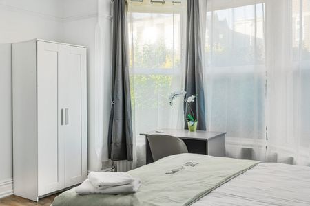 5 Bed Flat, Park Avenue, NG3 - Photo 4