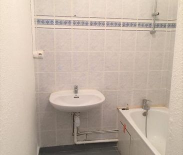 Location Appartement 3 pièces 67m² ST CHAMOND 42400 - Photo 1