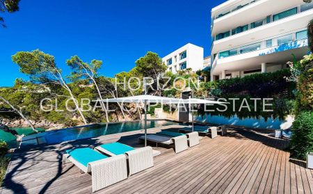 7 bedroom luxury Villa for rent in es Camp de Mar, Balearic Islands - Photo 2