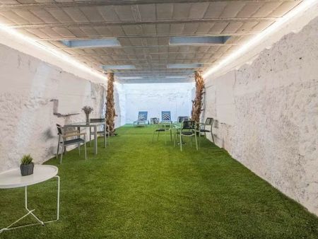 Carrer de Marià Cubí, Barcelona, Catalonia 08021 - Photo 3