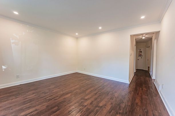 For Lease - 394 Centre Street Unit# Main, Richmond Hill, Ontario - Photo 1