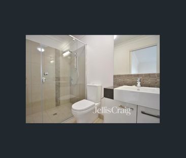 Prime Position - Photo 5