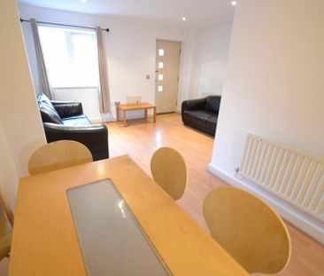 3 bedroom townhouse to rent - Photo 3