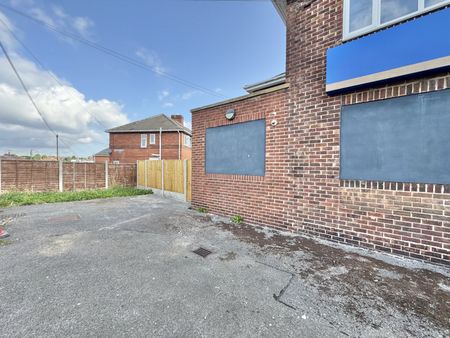3 Bed Flat to Rent - Photo 3