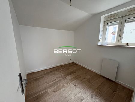 Charmant appartement T1 Bis rénové de 22,50 m² situé place Flore à Besançon - Photo 3