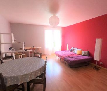 Location Appartement 2 pièces 51m² POITIERS 86000 - Photo 2