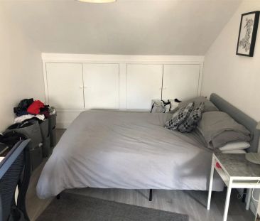 1 Bedroom Apartment - Purpose Built - Photo 4