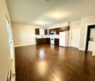 🌟 Rental Opportunity in Sullivan, Surrey! 🌟 2 bed + 1 bath - Photo 1