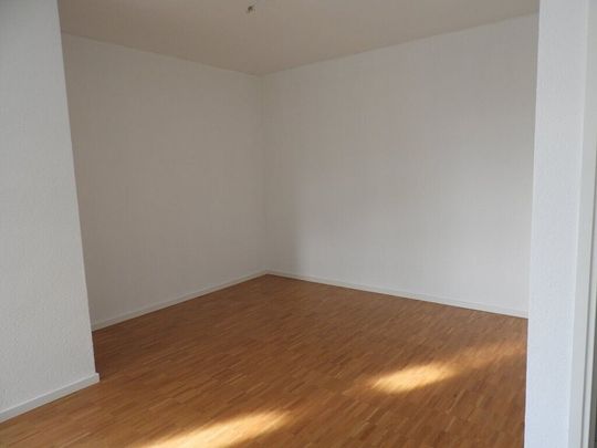 Affascinante 3.5 locali rinnovato con balcone a Morbio - Photo 1