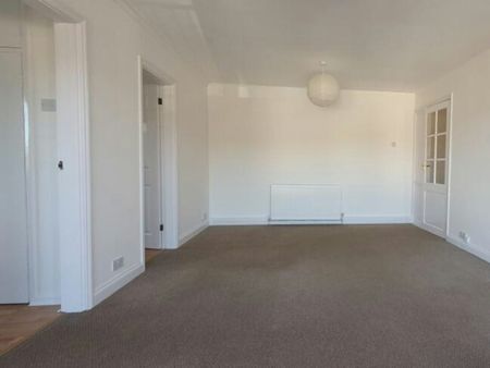 Flat to rent on - Photo 3