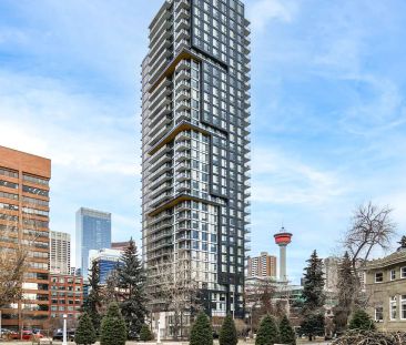 Corner 1 bed 1 bath in the heart of the city — 1 Bedroom Condo Unit - Photo 1
