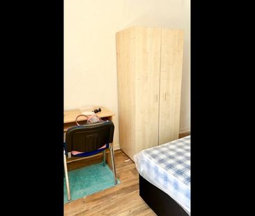 Room in a Shared House, Lordship Lane, N17 - Photo 2