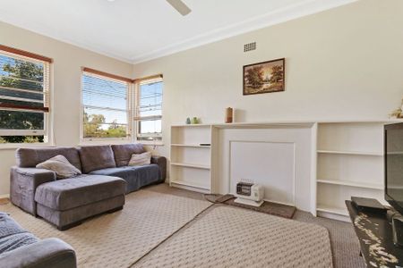 110 Paterson Road, Bolwarra. - Photo 3