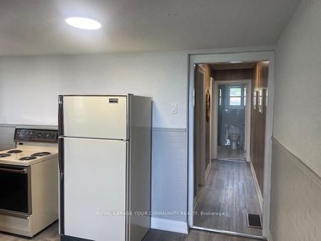 For Lease - 274 Coastline Drive Unit# Unit A, Wasaga Beach, Ontario - Photo 3