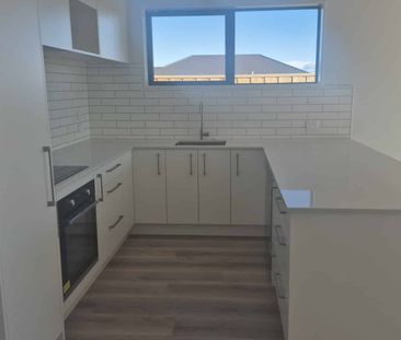 39 Wilkin Road - Brand New - Photo 3