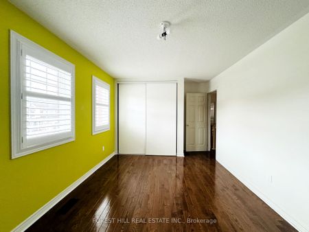 Detached Home For Lease | N8033648 - Photo 2