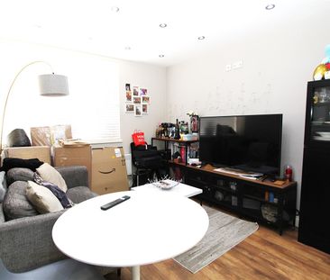 Brunswick Court, Leeds City Centre, LS2 7SA - Photo 4