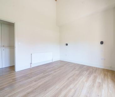 1 bedroom semi-detached bungalow to rent - Photo 2