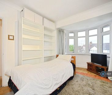 3 bedroom terraced house to rent - Photo 4