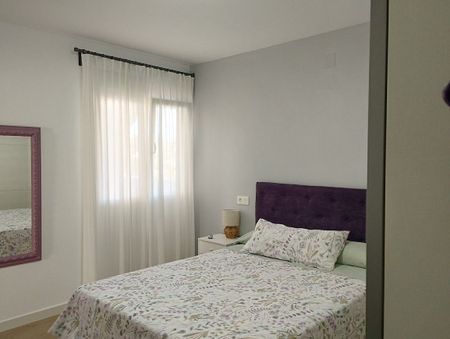 Casa adosada de alquiler en España, 251, Mil Palmeras - Photo 2