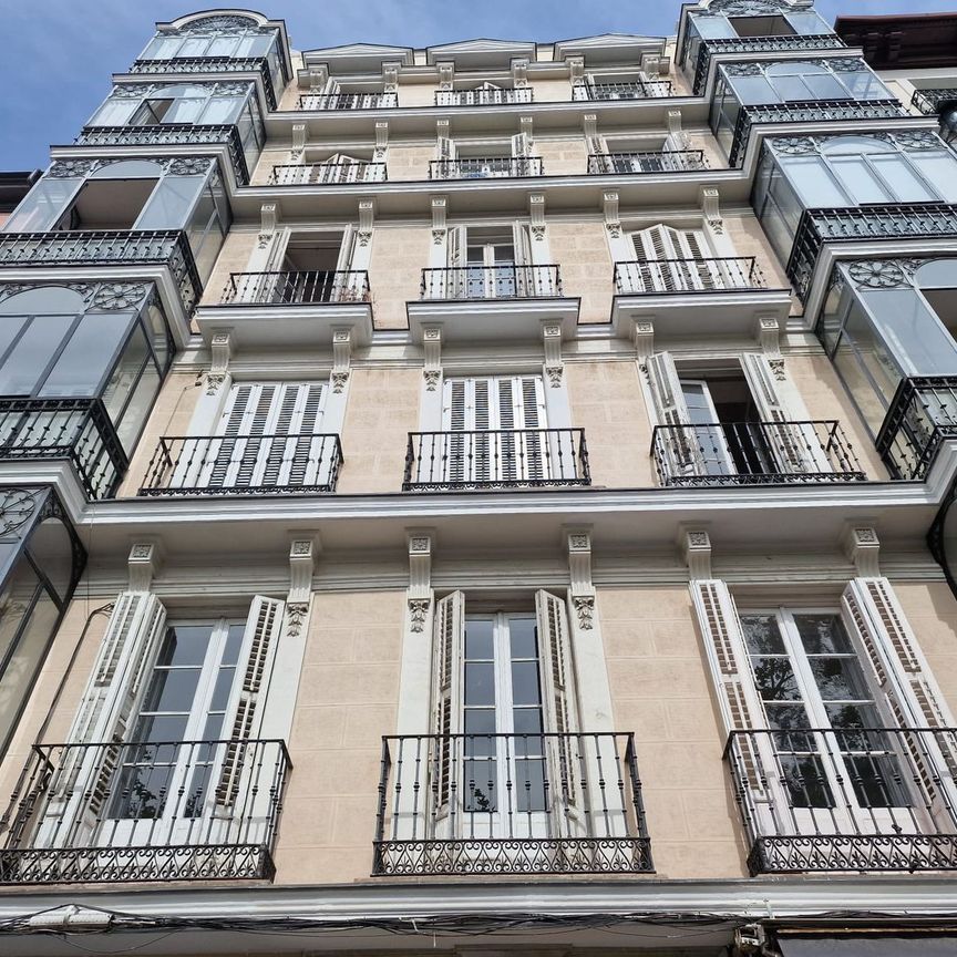 Alquiler de piso en Glorieta de Bilbao, 4 - Photo 1