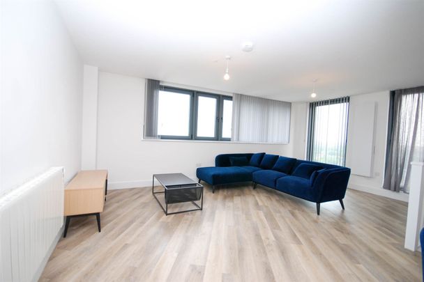 2 bed apartment to rent in Regents Plaza, Gosforth, NE3 - Photo 1