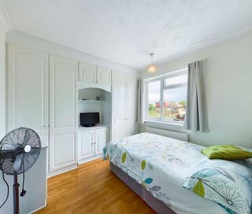 Exmouth Road, South Ruislip, HA4 - Photo 2