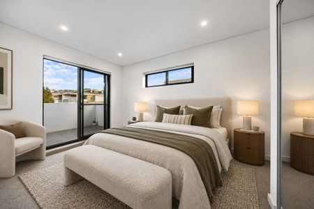 Modern Apartment with Park Views and Spacious Entertaining Balcony - Photo 3
