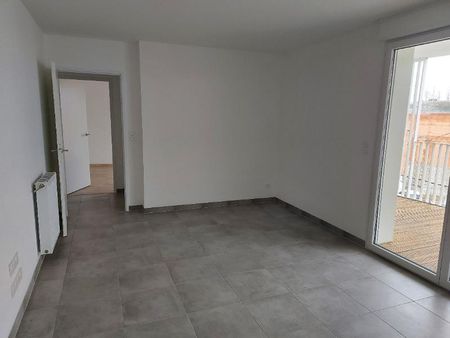 Location Appartement 3 pièces 66m² TOULOUSE 31300 - Photo 4