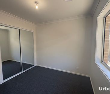 Four Bedroom Home with Extra Large Living Areas! - Photo 4