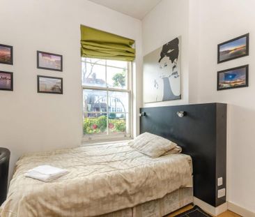 Flat 13 Finchley Road, Hampstead NW3 7AJ - Photo 5
