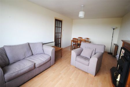 Craster Square, Gosforth - Photo 2